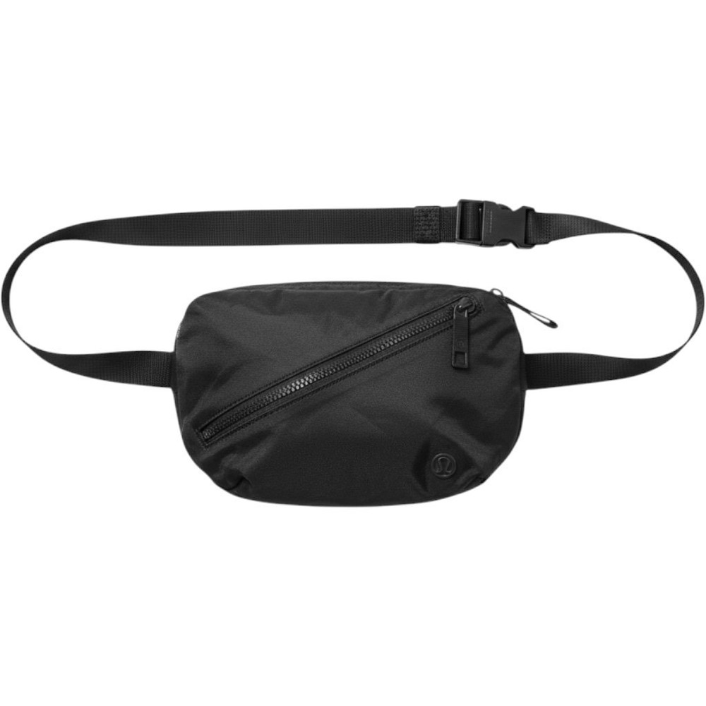 Lululemon 2017 Fast Track Belt Bag 3L Black Fanny Pack Crossbody Waist Pouch